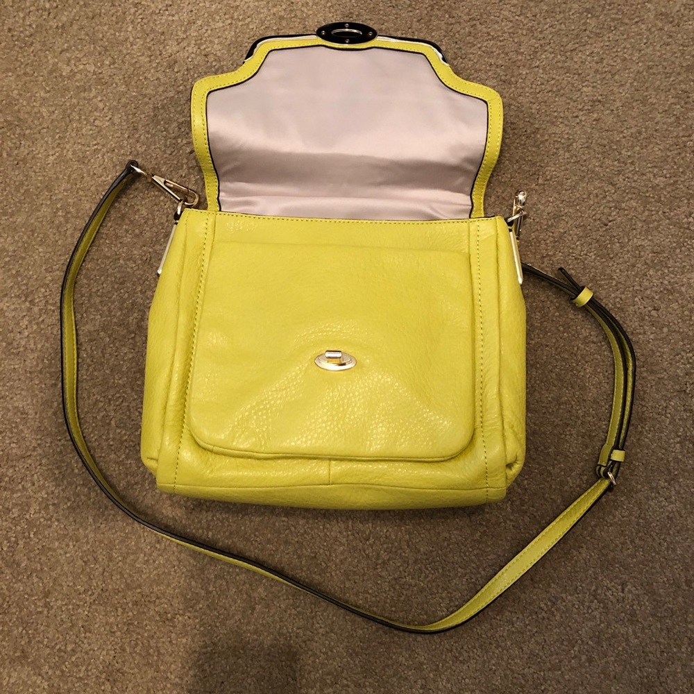 Coach purse. NWOT. - Picture 4 of 8